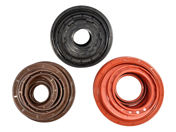 山峰旋轉(zhuǎn)軸唇形油封